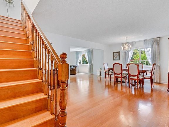 3rd image of 1832 Copa Way