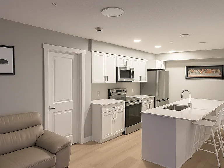 1506 Tamarack Blvd NW — Photo 5