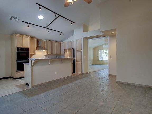 4th image of 2785 Brock Ct