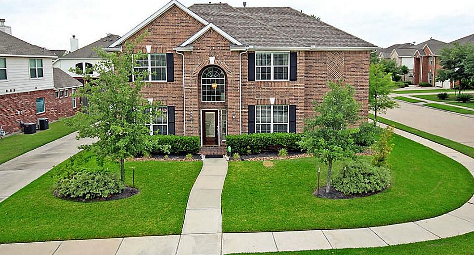 Beautiful corner lot!