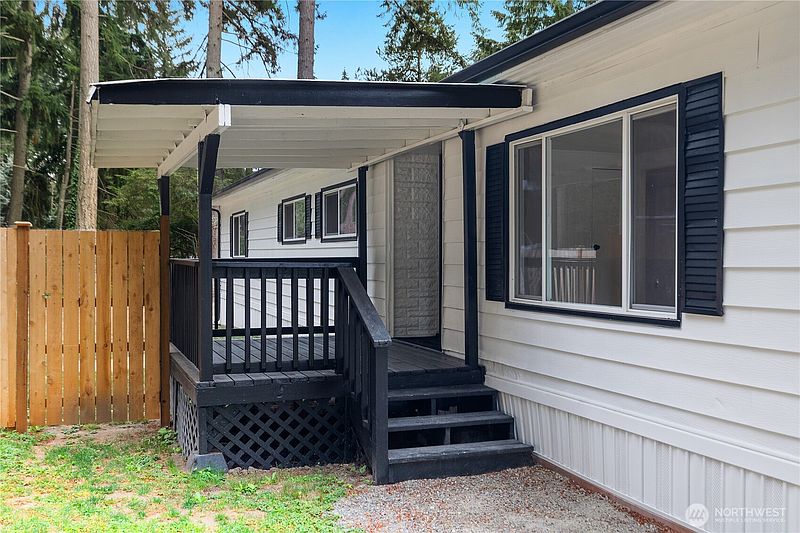 2nd image of 17107 Snowbell Court SE