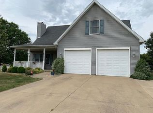201 E Stringtown Rd, Minier, IL