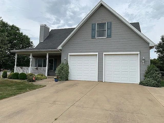 201 E Stringtown Rd photo 1