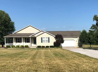 9610 N Monmouth Ln, Mount Vernon, IL 62864