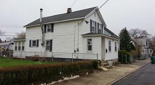 2nd image of 222 W London St