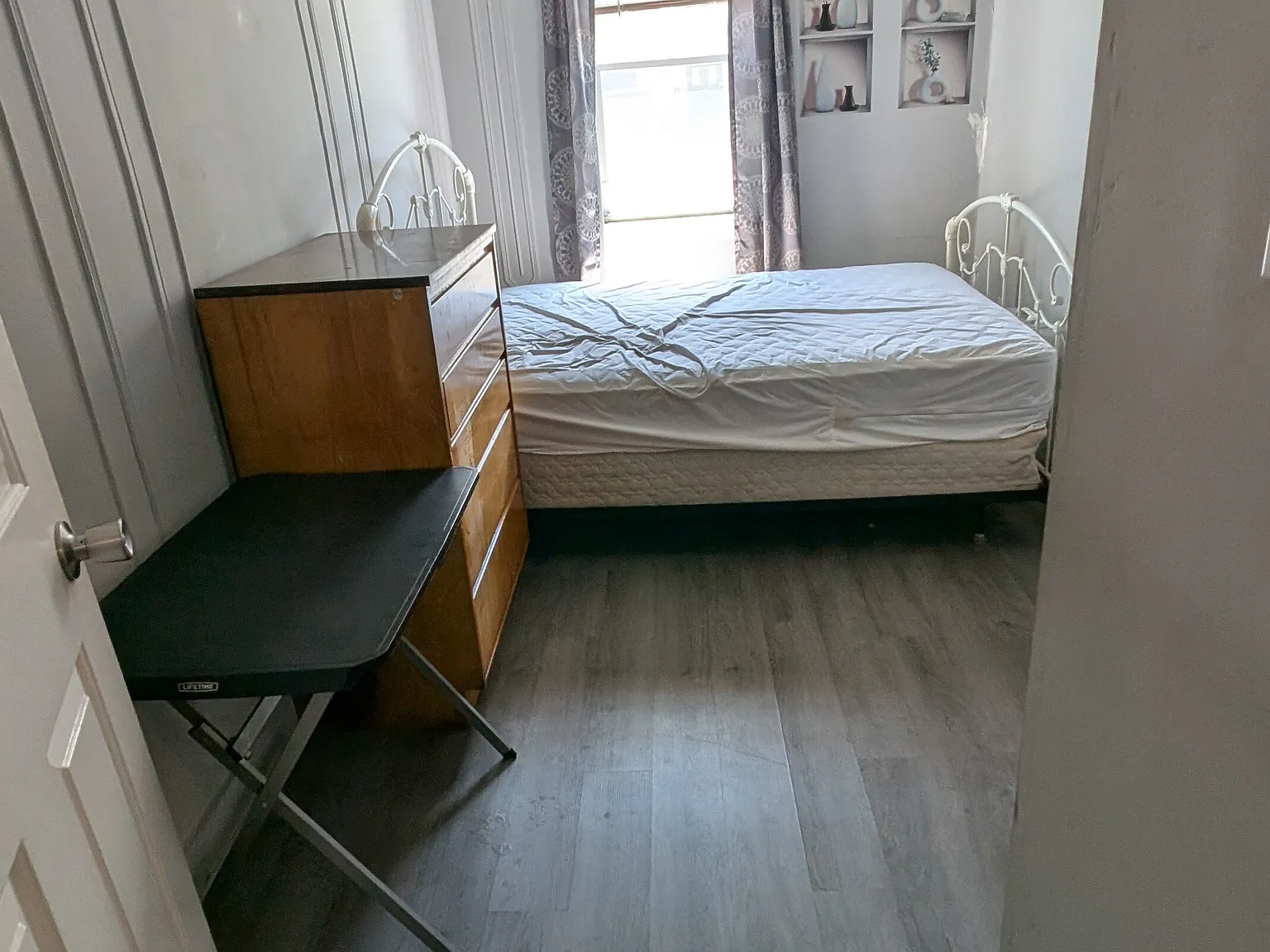 4 bed, 1000 sqft, $650 — Photo 2