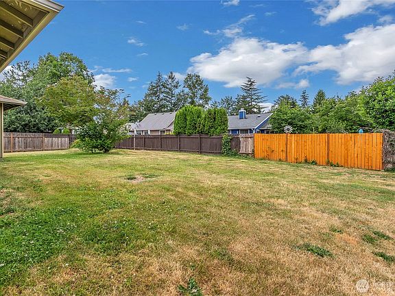 3rd image of 32219 14th Avenue SW