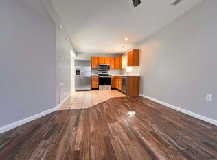 Pleasant Street - 1703B, Hannibal, MO 63401