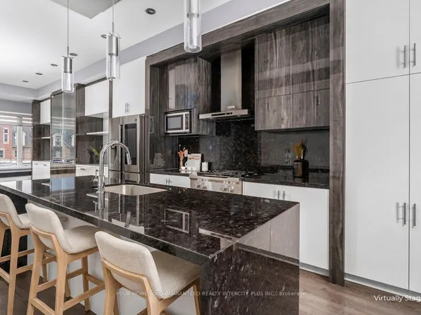 3910 Major Mackenzie Dr, Vaughan, ON L4H 4R2