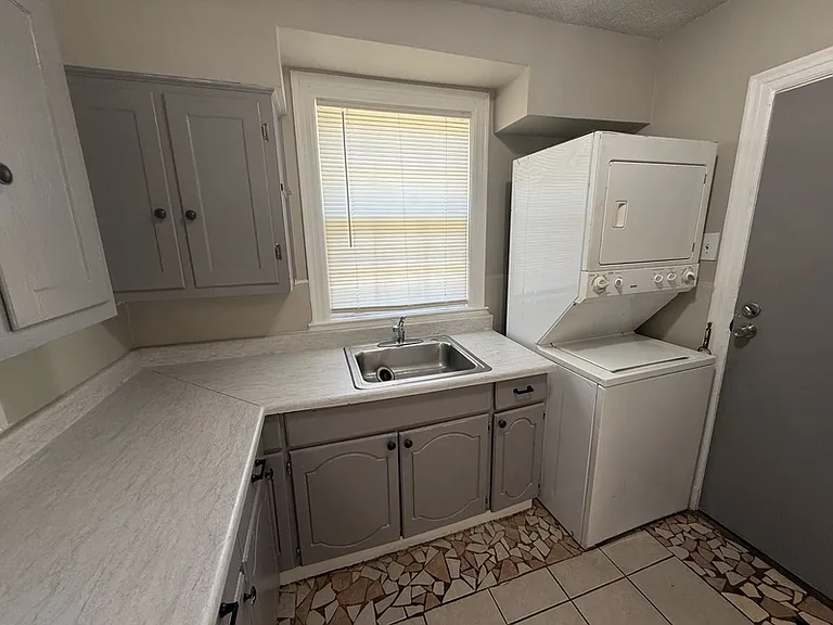 1621 Glenview Ave #1623 — Photo 17