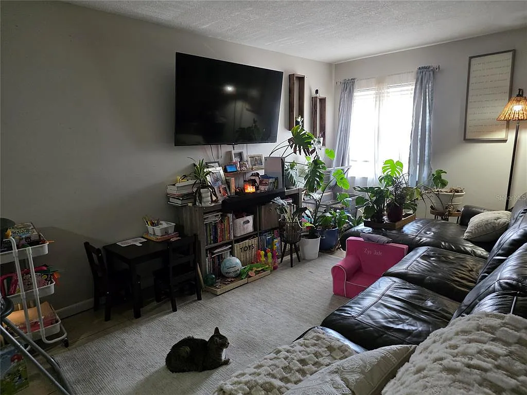 2 bed, 2.5 bath, 1190 sqft, $1,949 — Photo 4
