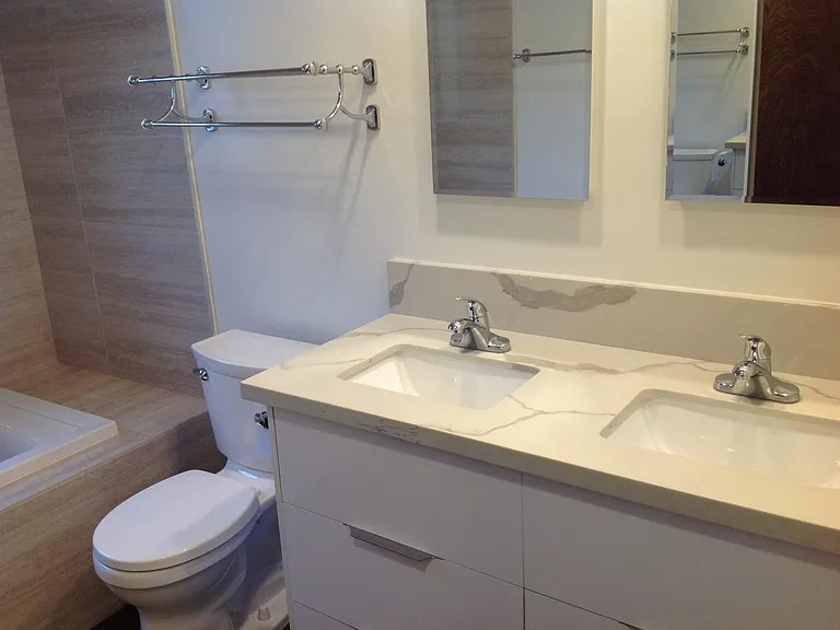 2295 Drummond Dr — Photo 16