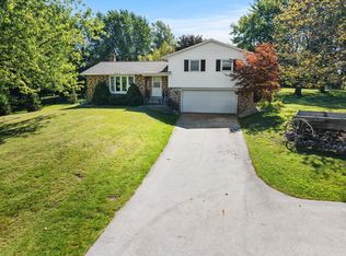 9027 County Highway Ave, Manitowoc, WI 54220