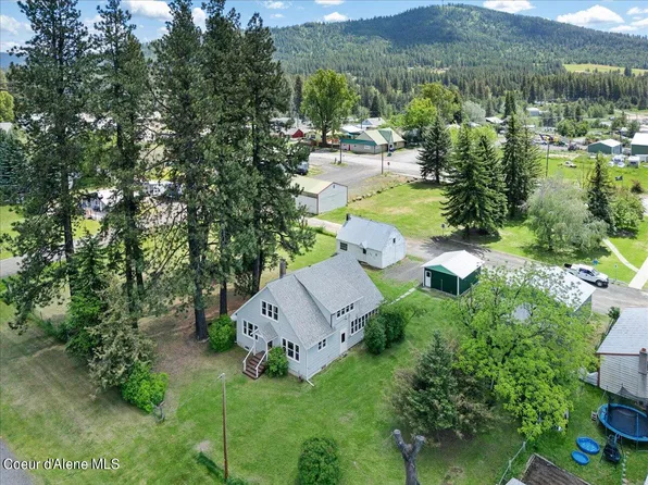 841 B St, Plummer, ID 83851