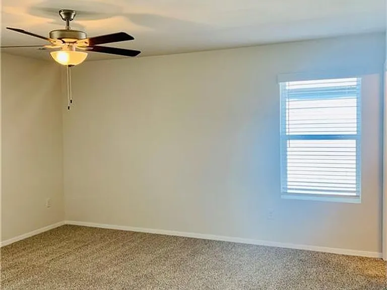 936 E Bunting St — Photo 10
