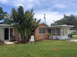 1310 Greaza St, Englewood, FL 34223