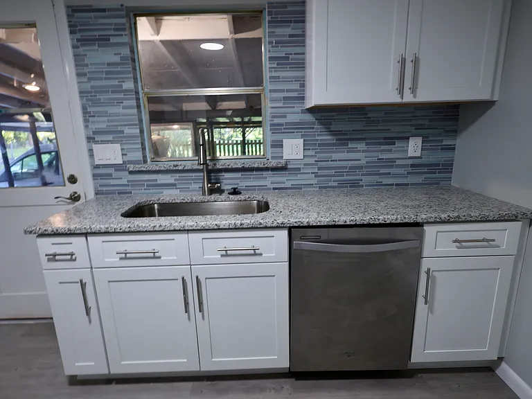 617 Crill Ave — Photo 4