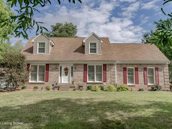 11705 Cherry Point Cir, Douglass Hills, KY 40243