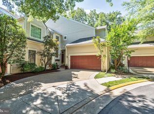 11403 Hollow Timber Way, Reston, VA 20194