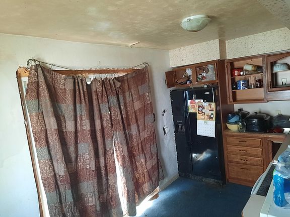 3rd image of 815 Pettibone Ave
