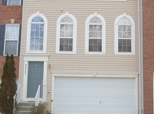 42757 Bennett St, Chantilly, VA 20152