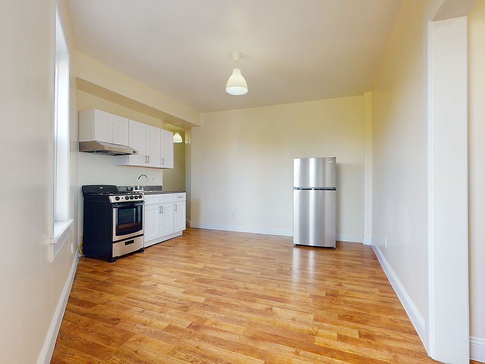 1st image of 58 Sip Ave #302