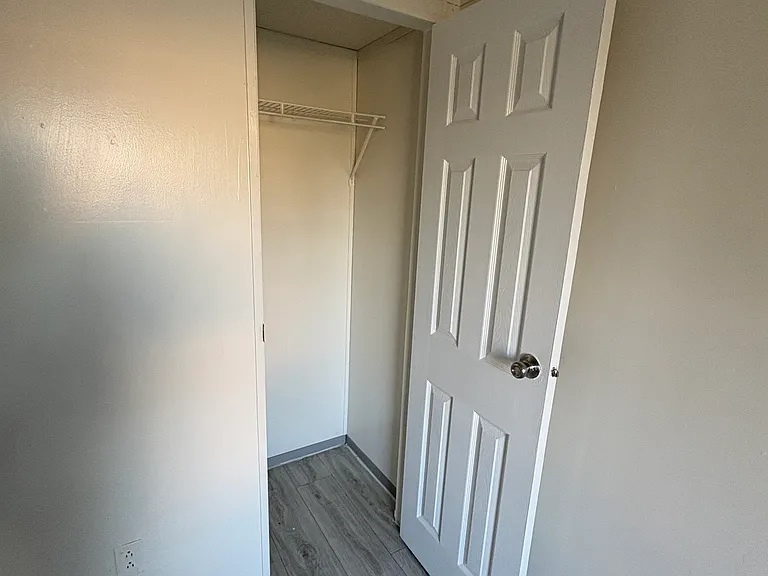 3810 Rowland Rd — Photo 9
