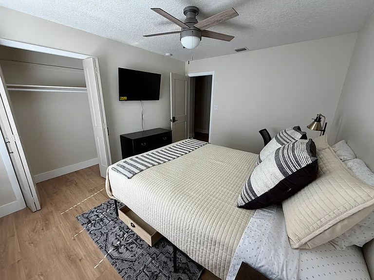 1011 Terry Dr — Photo 6