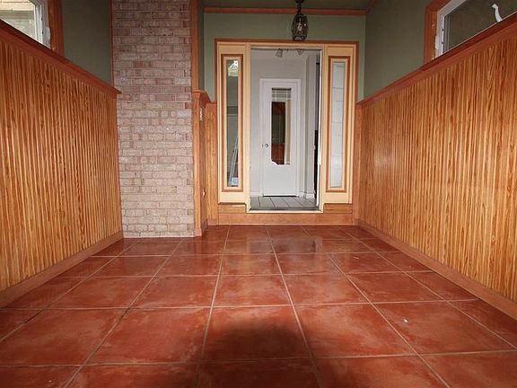 2nd image of 1247 Ainsworth Dr