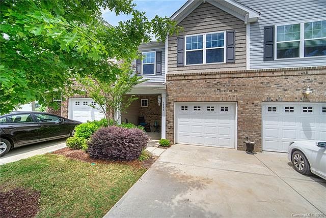 1st image of 3286 Yarmouth Ln #14