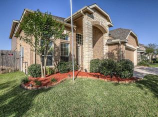 1910 Grand Oak Dr, Pearland, TX 77581