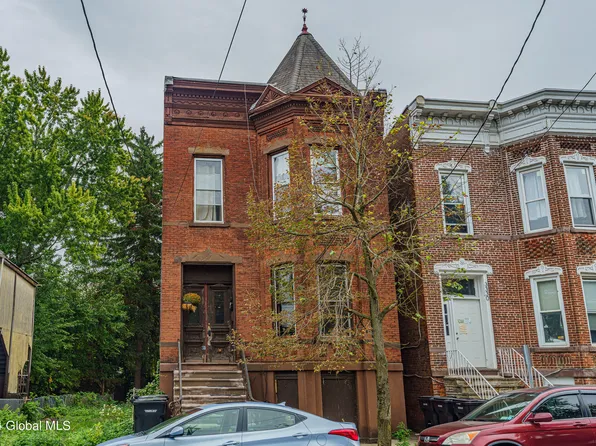 3334 6th Avenue, Troy, NY 12180
