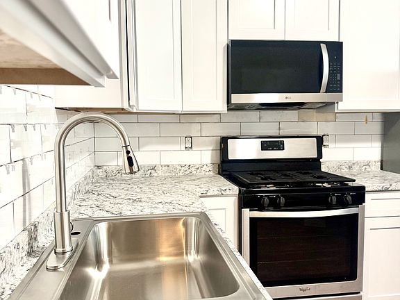 2nd image of 2604 Sunset Ave APT 1
