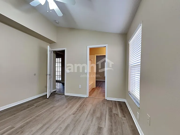 9312 Hidden Water Cres — Photo 17