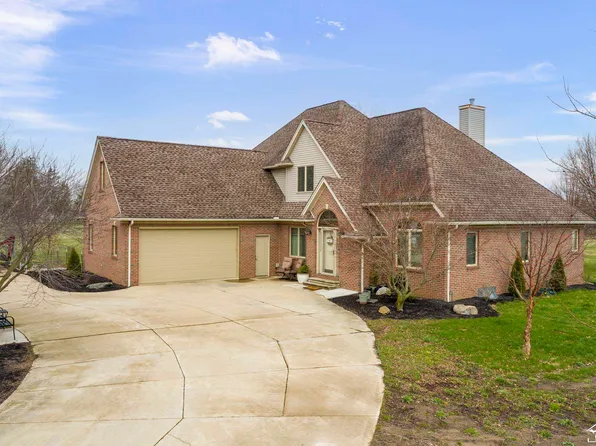 549 Strasburg Rd, Monroe, MI 48161