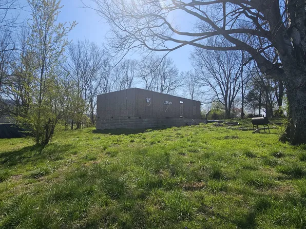 3938 Ostella Rd, Cornersville, TN 37047