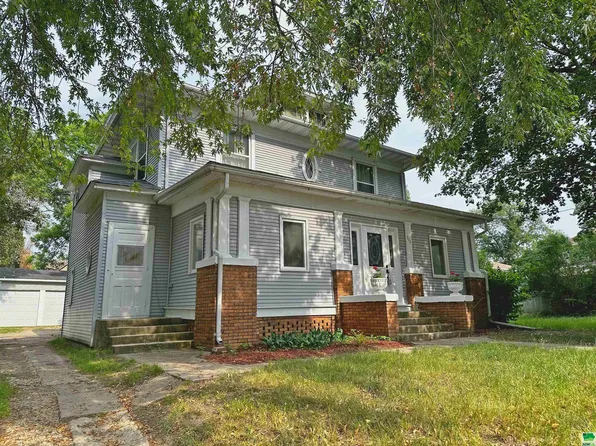 111 5th St, Sioux Rapids, IA 50585
