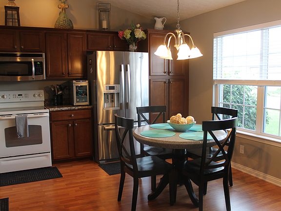 2nd image of 2909 Deland Dr