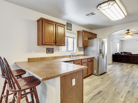 5th image of 25375 W Jackson Ave