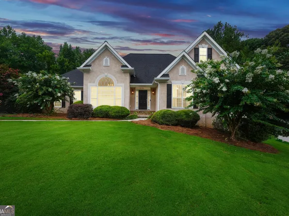 825 Deerwood Dr, Stockbridge, GA 30281