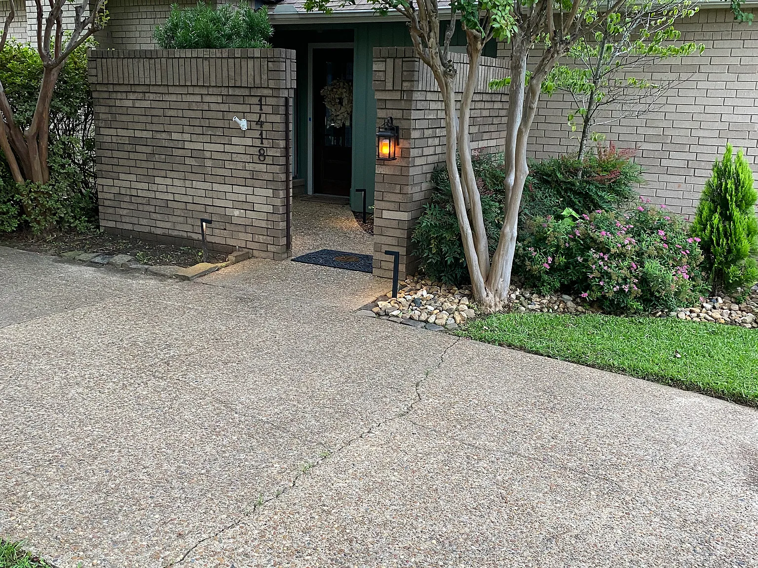 1418 Mary Lee Ln — Photo 2