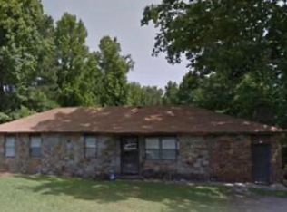 6804 Yarberry Ln, Little Rock, AR 72209