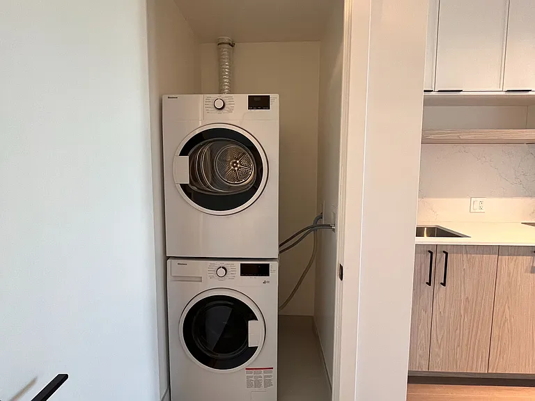 91 Montclair Ave #908 — Photo 8