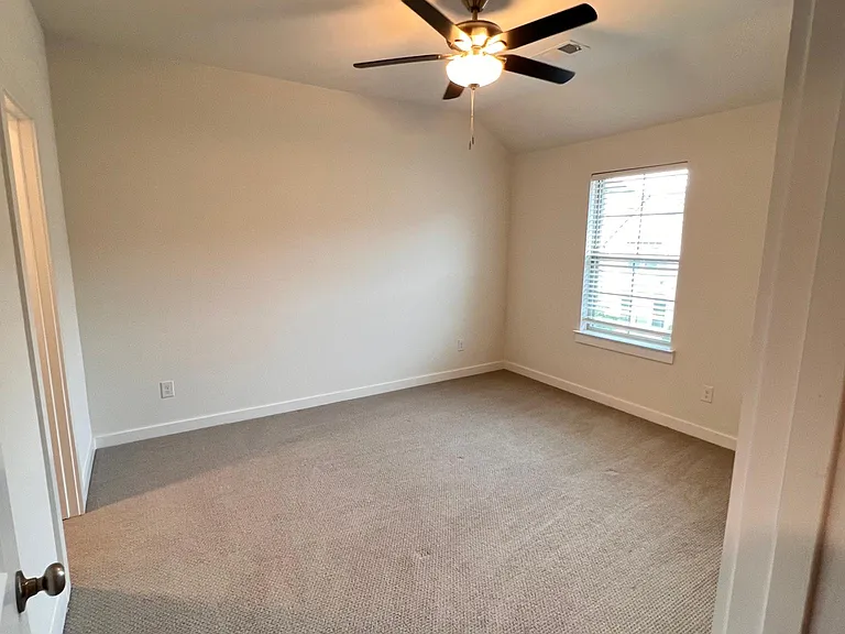 1175 Lake City Ave — Photo 12
