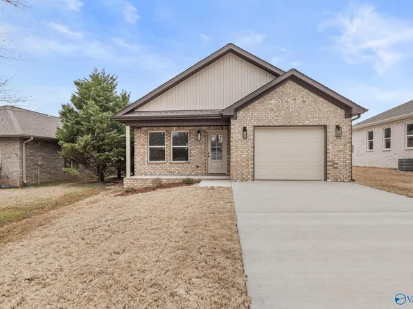 32 S Praire St, Florence, AL 35630