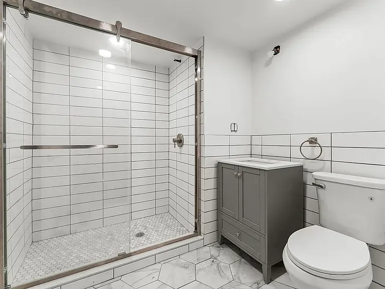 161 Prospect Park W #1R — Photo 7