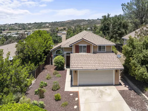 2454 Hialeah Ln, Alpine, CA 91901