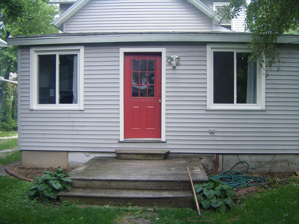entrance and deck
