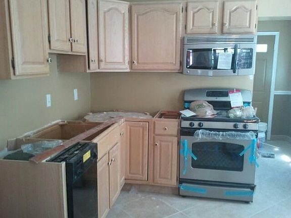 4th image of 6615 Edmund St