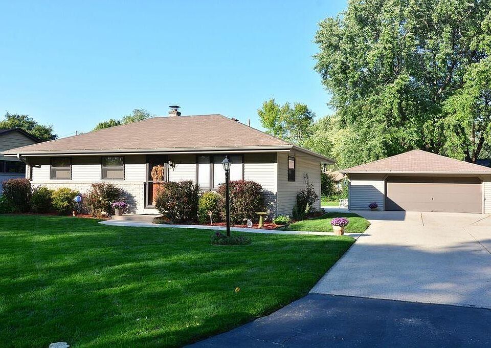 1st image of 7778 N Fairway Pl